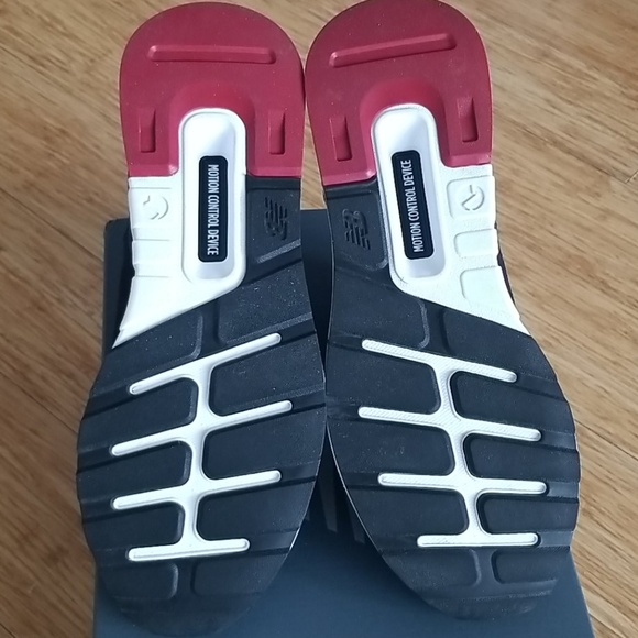 New Balance 997S Mns 10.5 - Picture 4 of 7